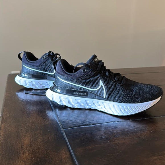 NIKE Women React Infinity Run Fly Knit 2 - Picture 3 of 8